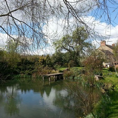 Bed and Breakfast Upper Wood End Farm Marston Moreteyne Exterior foto